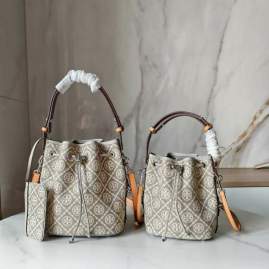 Picture of Tory Burch Handbags _SKUfw237709945fw